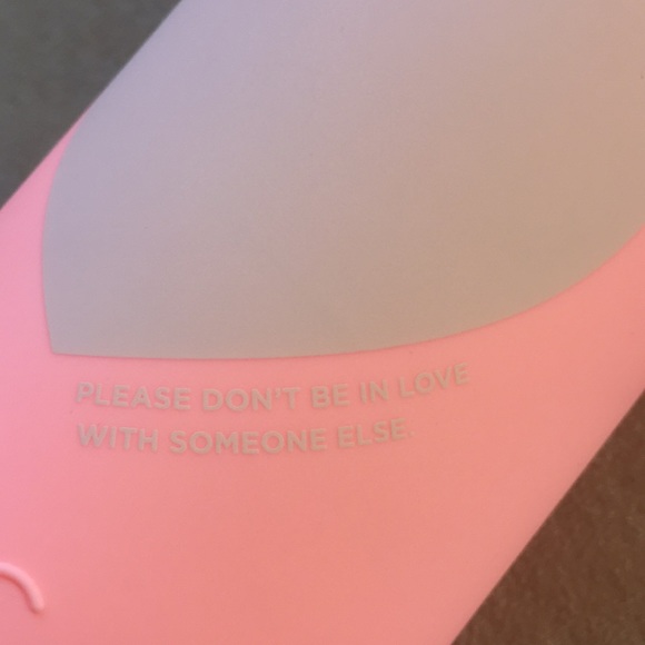 Bkr 500 ml bottle in "Elle 💗" - Picture 2 of 6